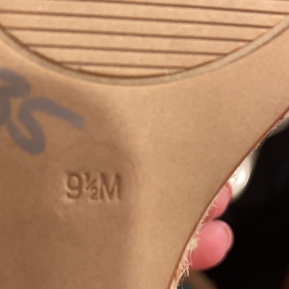 Wedge - Picture 6 of 6